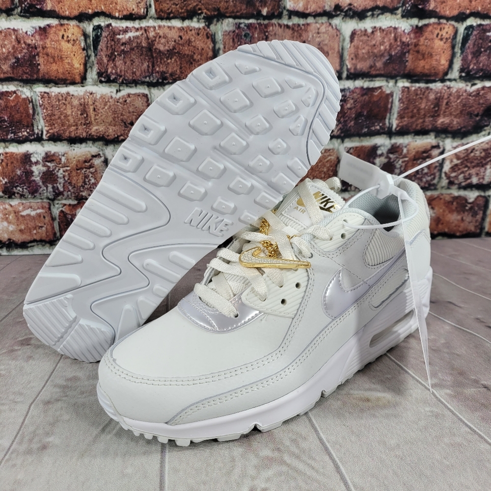 Air Max 90 Chain Ladies 9.5